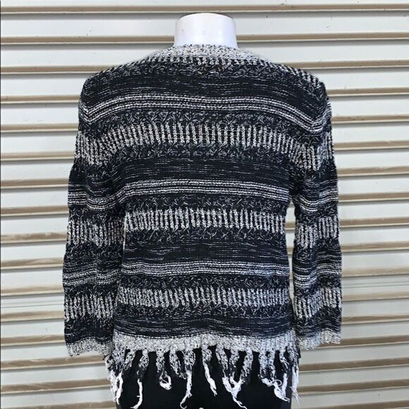 🛍️Ruby Rd. cotton blend black and white sweater - Picture 6 of 6